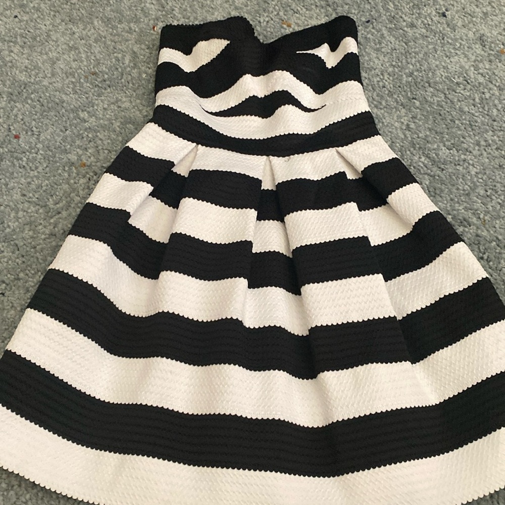 Express White & Black dress
